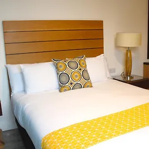  Apartment Maze And Free Parking