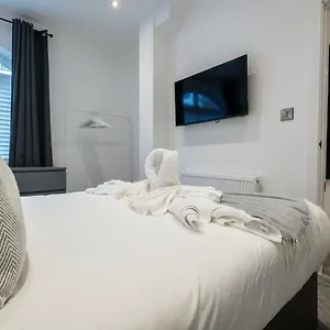  Apartment Hull Centre Converted Brewery 4